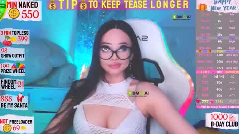  usually start stream about 10 pm PST 1 am EST  online show from 01/05/26, 05:27