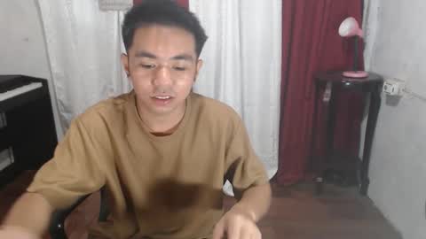 Snapshot of asian_janush chatting on 11/16/25, 01:00 asian_janush online show from 11/16/25, 01:00