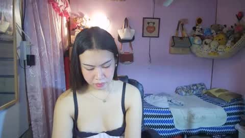 Snapshot of asian_llory chatting on 03/04/26, 01:33 asian_llory online show from 03/04/26, 01:33