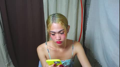 Snapshot of asian_loraine chatting on 09/22/25, 01:46 LOVELY LORAINE online show from 09/22/25, 01:46