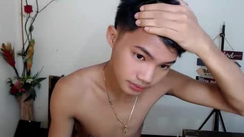 asian_lover05 online show from 10/27/25, 09:52