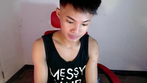 Snapshot of asian_lover05 chatting on 05/17/26, 09:22 asian_lover05 online show from 05/17/26, 09:22