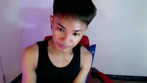 Snapshot of asian_lover05 chatting on 05/22/26, 04:23 asian_lover05 online show from 05/22/26, 04:23
