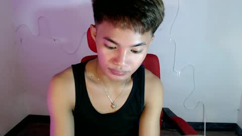 Snapshot of asian_lover05 chatting on 06/21/26, 04:31 asian_lover05 online show from 06/21/26, 04:31