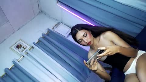 Snapshot of asian_luci chatting on 01/04/25, 08:05 LUCI BABE online show from 01/04/25, 08:05