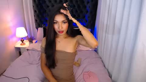 Snapshot of asian_luci chatting on 02/07/25, 04:03 LUCI BABE online show from 02/07/25, 04:03