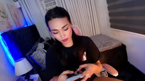 Snapshot of asian_luci chatting on 10/10/25, 02:16 LUCI BABE online show from 10/10/25, 02:16
