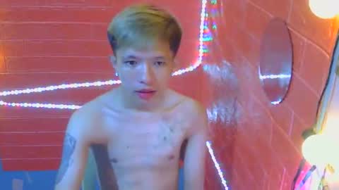 Snapshot of asian_macky chatting on 02/15/26, 02:14 asian_macky online show from 02/15/26, 02:14