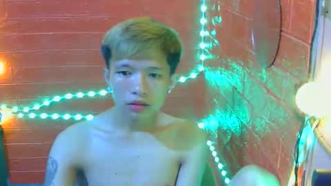 Snapshot of asian_macky chatting on 02/25/26, 12:26 asian_macky online show from 02/25/26, 12:26