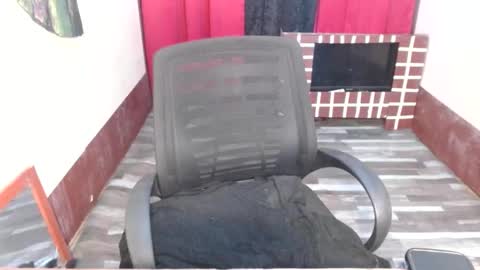 Snapshot of asian_petit19 chatting on 01/14/25, 07:11 Lovely online show from 01/14/25, 07:11