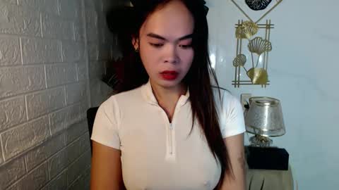 Snapshot of asian_pretty143 chatting on 04/24/26, 11:34 asian_pretty143 online show from 04/24/26, 11:34