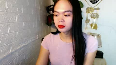 Snapshot of asian_pretty143 chatting on 07/09/26, 06:17 asian_pretty143 online show from 07/09/26, 06:17