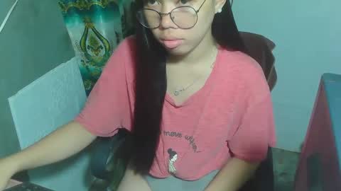 Snapshot of asian_rhean chatting on 02/20/25, 11:09 Rhean online show from 02/20/25, 11:09