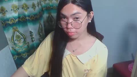 Snapshot of asian_rhean chatting on 02/20/25, 09:20 Rhean online show from 02/20/25, 09:20