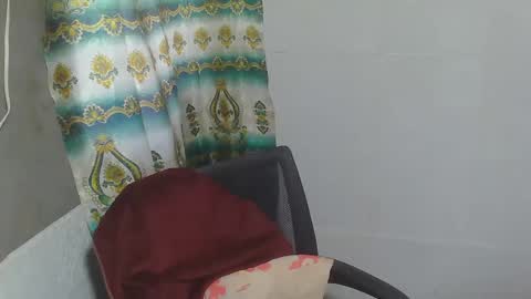 Snapshot of asian_rhean chatting on 02/23/25, 04:39 Rhean online show from 02/23/25, 04:39