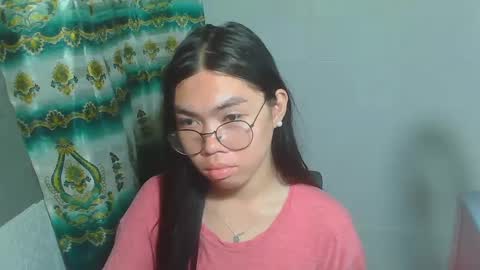 Snapshot of asian_rhean chatting on 02/24/25, 01:53 Rhean online show from 02/24/25, 01:53