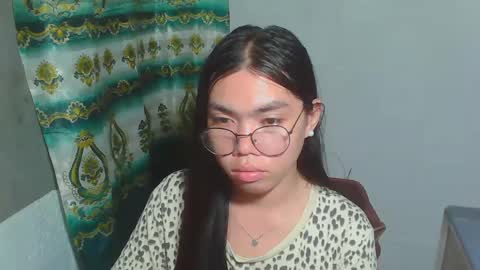 Snapshot of asian_rhean chatting on 02/25/25, 04:53 Rhean online show from 02/25/25, 04:53