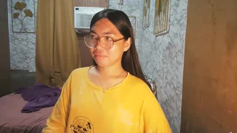 Snapshot of asian_rhean chatting on 09/21/25, 11:50 Rhean online show from 09/21/25, 11:50