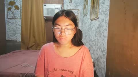 Snapshot of asian_rhean chatting on 09/24/25, 10:46 Rhean online show from 09/24/25, 10:46