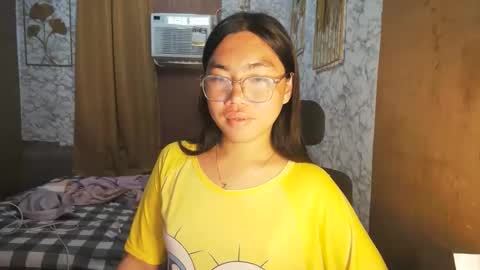 Snapshot of asian_rhean chatting on 09/26/25, 11:09 Rhean online show from 09/26/25, 11:09