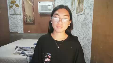 Snapshot of asian_rhean chatting on 10/06/25, 06:55 Rhean online show from 10/06/25, 06:55