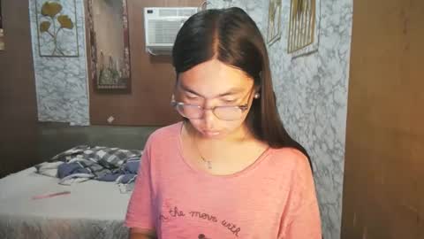 Snapshot of asian_rhean chatting on 10/07/25, 10:56 Rhean online show from 10/07/25, 10:56