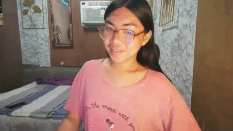 Snapshot of asian_rhean chatting on 11/09/25, 08:29 Rhean online show from 11/09/25, 08:29