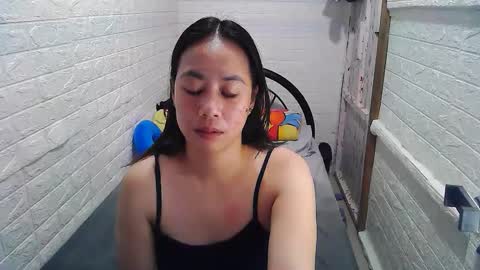 Snapshot of asian_sexydimples chatting on 02/01/25, 12:07 Trixie online show from 02/01/25, 12:07
