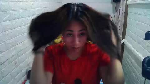 Snapshot of asian_sexydimples chatting on 11/20/25, 01:44 Trixie online show from 11/20/25, 01:44