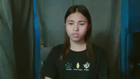 Snapshot of asian_sofiaxxx chatting on 03/08/26, 06:17 Sofia online show from 03/08/26, 06:17