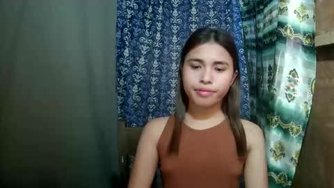 Snapshot of asian_sofiaxxx chatting on 04/16/26, 06:36 Sofia online show from 04/16/26, 06:36