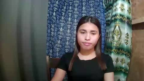 Snapshot of asian_sofiaxxx chatting on 04/26/26, 06:11 Sofia online show from 04/26/26, 06:11