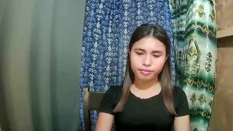 Snapshot of asian_sofiaxxx chatting on 04/29/26, 06:39 Sofia online show from 04/29/26, 06:39
