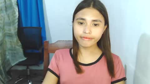 Snapshot of asian_sofiaxxx chatting on 06/16/26, 03:25 Sofia online show from 06/16/26, 03:25