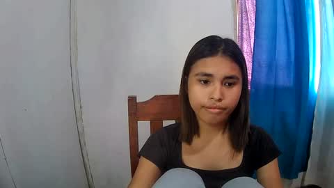Snapshot of asian_sofiaxxx chatting on 07/12/26, 06:04 Sofia online show from 07/12/26, 06:04