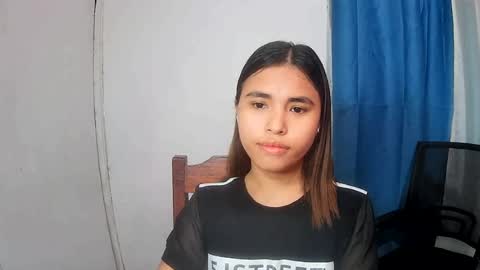 Snapshot of asian_sofiaxxx chatting on 07/31/26, 07:41 Sofia online show from 07/31/26, 07:41