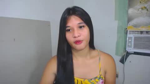 Yan online show from 10/29/25, 07:04