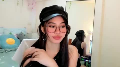 Snapshot of asianbabecandy chatting on 12/16/24, 06:10 candy online show from 12/16/24, 06:10