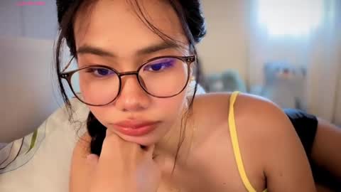 Snapshot of asianbabecandy chatting on 04/04/26, 02:21 candy online show from 04/04/26, 02:21