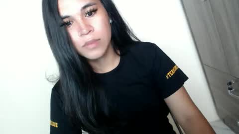 Snapshot of asianblk_barbiedoll chatting on 04/26/26, 11:46 asianblk_barbiedoll online show from 04/26/26, 11:46