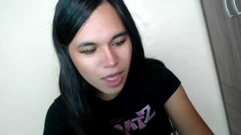 Snapshot of asianblk_barbiedoll chatting on 05/21/26, 01:34 asianblk_barbiedoll online show from 05/21/26, 01:34