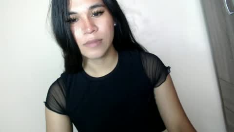 Snapshot of asianblk_barbiedoll chatting on 05/25/26, 02:06 asianblk_barbiedoll online show from 05/25/26, 02:06