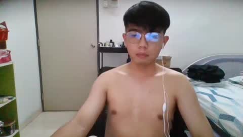 Snapshot of asianboychinese chatting on 12/16/24, 03:54 asianboychinese online show from 12/16/24, 03:54