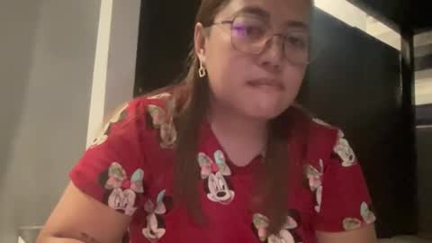 Snapshot of asianbunny10 chatting on 10/21/25, 04:46 Curvy online show from 10/21/25, 04:46