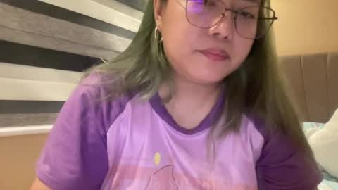 Snapshot of asianbunny10 chatting on 06/17/26, 12:50 Curvy online show from 06/17/26, 12:50