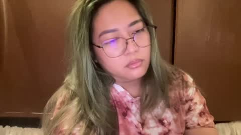 Snapshot of asianbunny10 chatting on 06/19/26, 03:05 Curvy online show from 06/19/26, 03:05