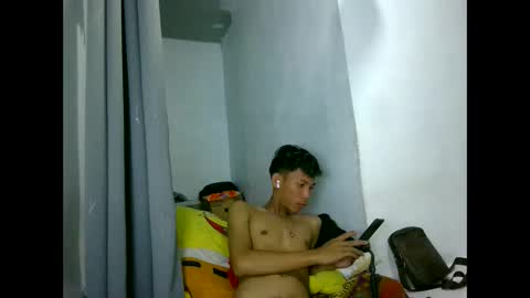 Snapshot of asiancockinsan chatting on 09/20/25, 06:31 Isan online show from 09/20/25, 06:31