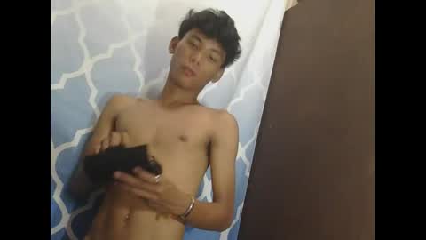 Snapshot of asiancockinsan chatting on 04/22/26, 03:24 Isan online show from 04/22/26, 03:24