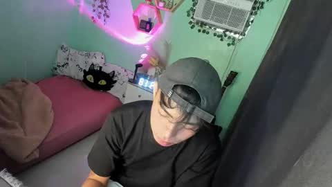 Bry online show from 11/22/25, 09:41