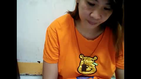 Snapshot of asiancutie143 chatting on 10/19/25, 01:28 asiancutie143 online show from 10/19/25, 01:28